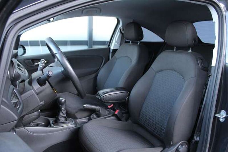 Opel Corsa 1,4 E Edition ecoFlex, Standheizung