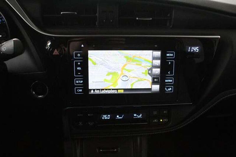 Toyota Auris 1,2 Turbo Team D, Navi