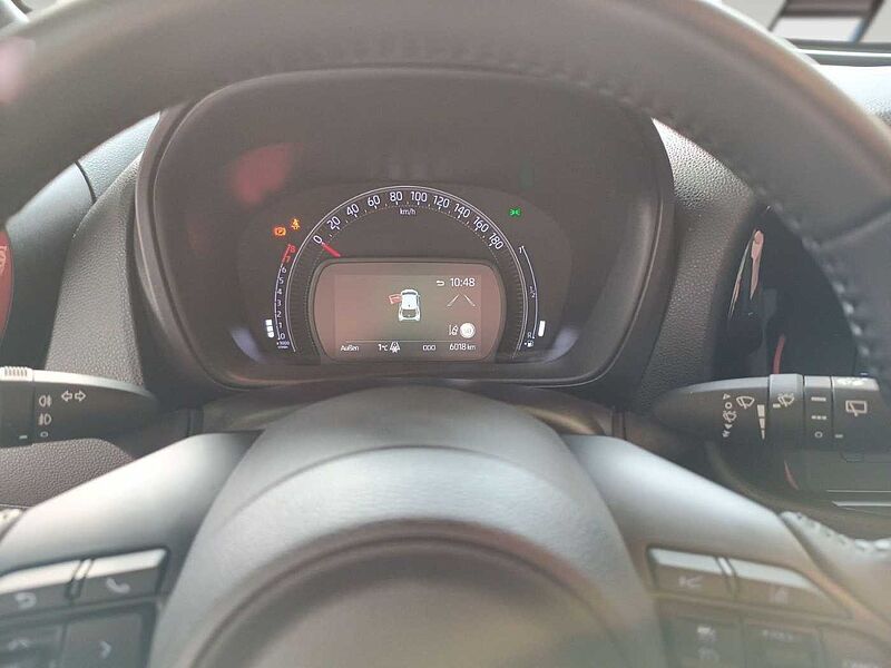 Toyota Aygo X Team D